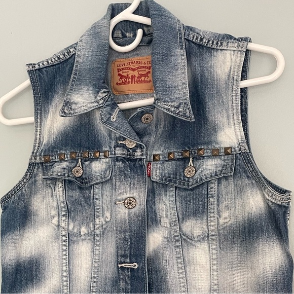 Levi’s Young Crop Trucker Denim Vest Sz M - Picture 2 of 11